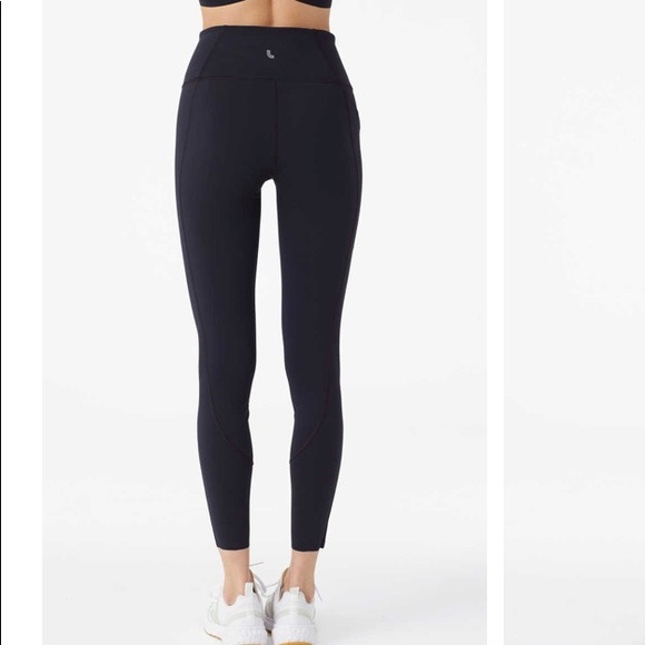Lole Step Up Leggings w/ Pocket - Picture 2 of 6